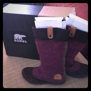 NIB SOREL Tremblant Boots Sz. 6.5 Super Cute!